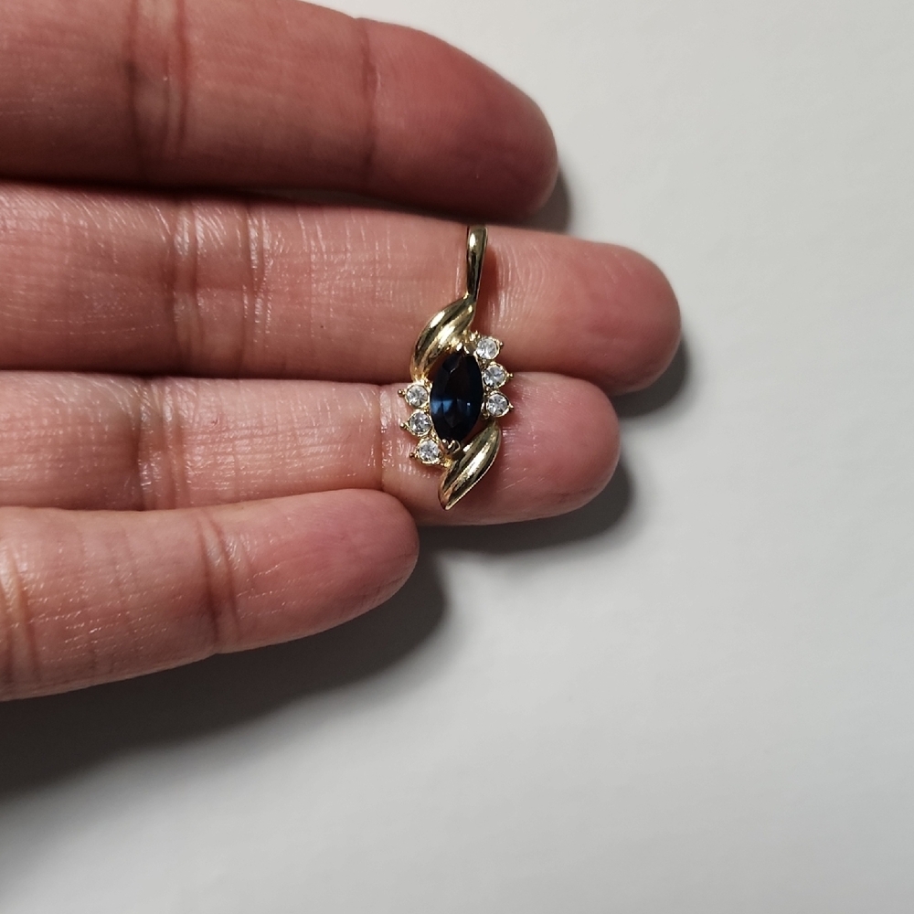 #47 Elegant Gold and Blue Pendant